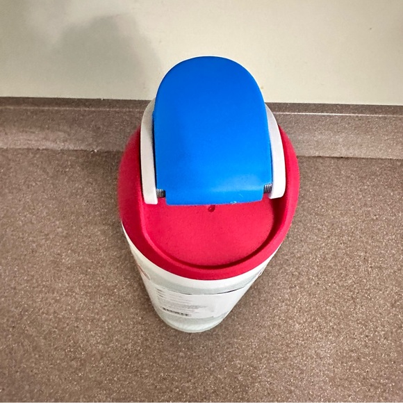 Owala Red White & Boom Glow in the Dark 24 fl oz FreeSip Water Bottle - Picture 5 of 12